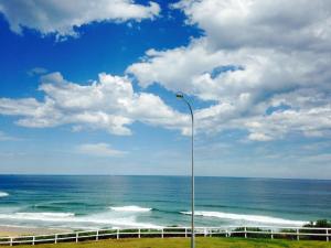 Newcastle Beach Escape-prices slashed till Dec26