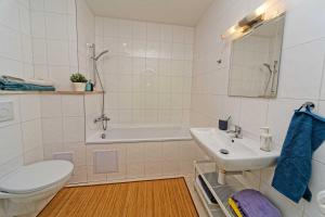 Apartment with Balcony room in Apartments Stepanska 36