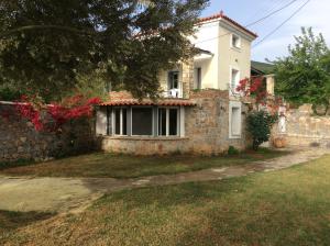 Lemon Forest House Poros-Island Greece