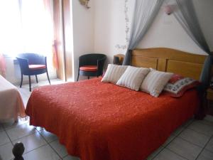 B&B / Chambres d'hotes Chez Louis chambres d'hotes a la ferme : photos des chambres