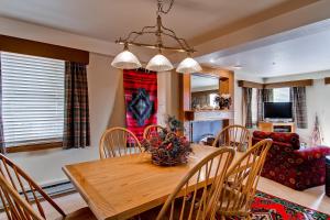 Torian Plum Creekside 415