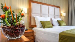 Comfort Double or Twin Room with Balcony room in Hotel Baía De Monte Gordo