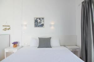 Avra Pension Ios Greece
