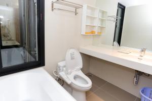 Quiet Hoang Quoc Viet Hotel & apartment