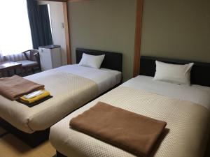 Economy Twin Room with Tatami Area and Shared Bathroom