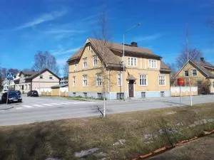 FirstHome GuestHouse - Gädda