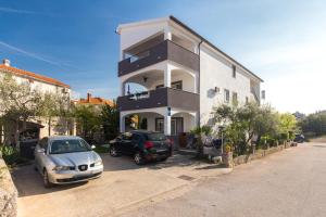 Apartments Hajl 