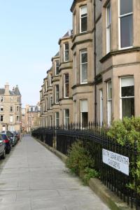 Apartment with Garden View room in South Learmonth Gardens Apartment