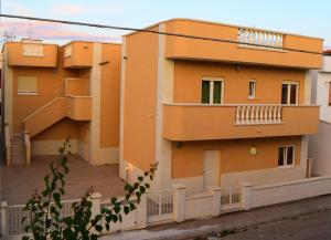 Two-Bedroom Townhouse