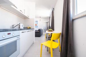 Gibalskiego Apartment by SleepingCar
