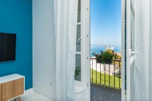 Aquamarine Sea View Apartment