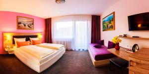 Standard Triple Room room in Schwarzwaldhotel Sonne
