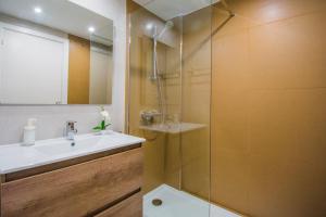 Vista Roses Mar - Apartamento con Piscina