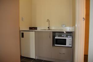 Golden Age Motor Inn