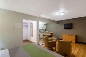 Blue Bonnet Suites -Lubbock, TX - Medical Center