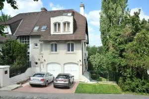 Hillside Premium Apartments - Telki