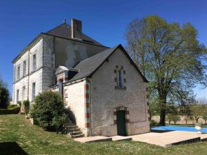 Villas Majestic villa in Cussay with swimming pool : photos des chambres