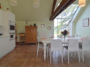 Villas Majestic villa in Cussay with swimming pool : photos des chambres