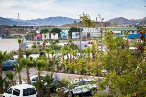 Penzion Hostal Restaurante La Curva Adra &Scaron;panělsko