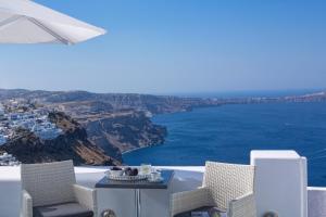 Dreams Luxury Suites Santorini Greece