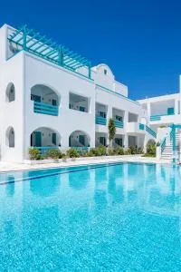 桑特里尼酒店 - 卡马利