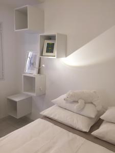 Appartements La Taniere de l'Ours Blanc Aubagne-Cassis-Aix en Provence : photos des chambres