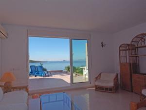 Inmovecos 1ºlinea playa Soling 5