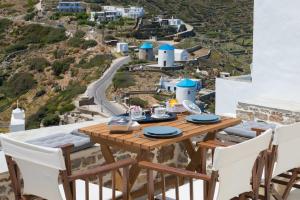 Athina Exquisite Houses Sifnos Greece