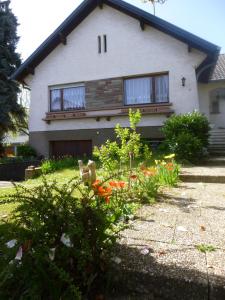 Appartements Jardin Fleuri : photos des chambres