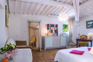 B&B / Chambres d'hotes Domaine Regis Freres : photos des chambres