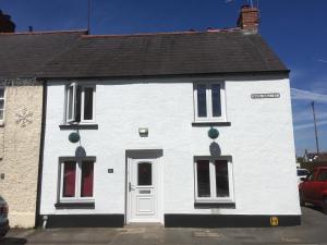 Vasaras māja April Cottage Caerleon Lielbritānija