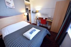 Hotels Kyriad Hotel Dijon Gare : Chambre Double avec Accès au Spa