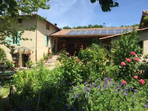B&B / Chambres d'hotes La Source, Vegetarian Guest House : photos des chambres