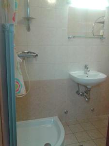 Quadruple Room (4 Adults) room in Guesthouse Jersin