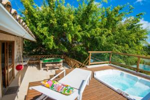 Duplex com hidromassagem - Praia do Forte