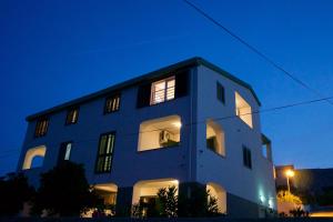Apartments Luna-mar