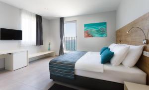 Superior Double Room with Sea View room in Hotel Štacija