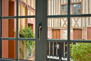 Maisons de vacances La Maison de Pierre et Valerie Ste Catherine Honfleur : photos des chambres