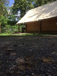 Campings Camping Les Grillons : photos des chambres