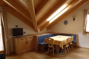 Apartment mit 2 Schlafzimmern und Balkon (5 Erwachsene)