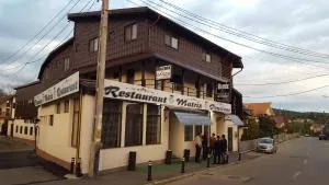 Pensiune Matrix - 阿尔杰什河畔库尔泰亚