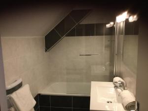 Hotel La Québécoise photo 18