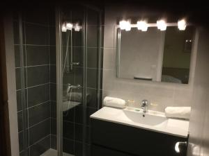 Hotel La Québécoise photo 12