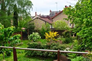 B&B / Chambres d'hotes Chambre d'hotes Le Cadran des Chauvelles : photos des chambres