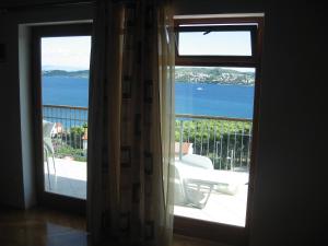 Apartment with splendid sea view