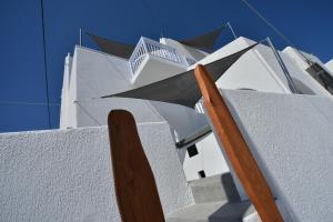 AMOsuites & Spa Folegandros Greece