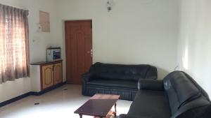 Roshini Serviced Apartments