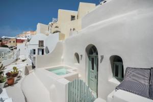 Artia Mansion Santorini Greece