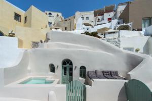 Artia Mansion Santorini Greece