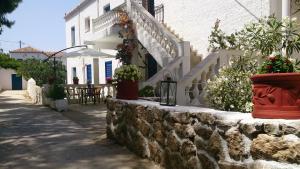 Villa Orizontes Spetses Greece